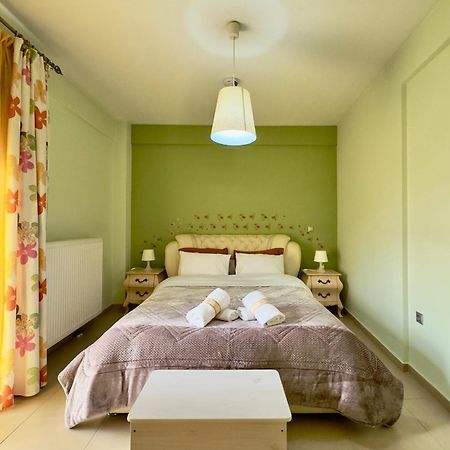Luxury Apartment In The Center Edessa Exterior photo